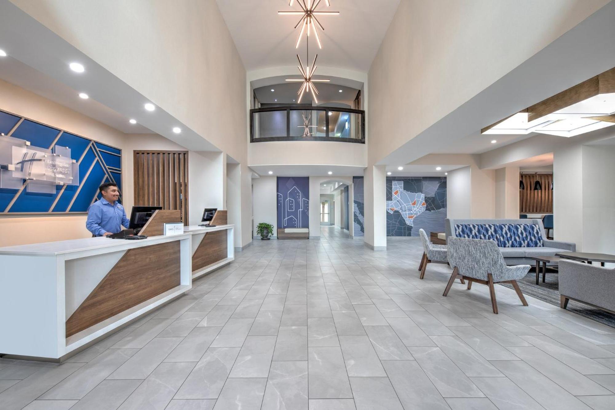 Holiday Inn Express Hotel & Suites Dallas West By Ihg Dış mekan fotoğraf