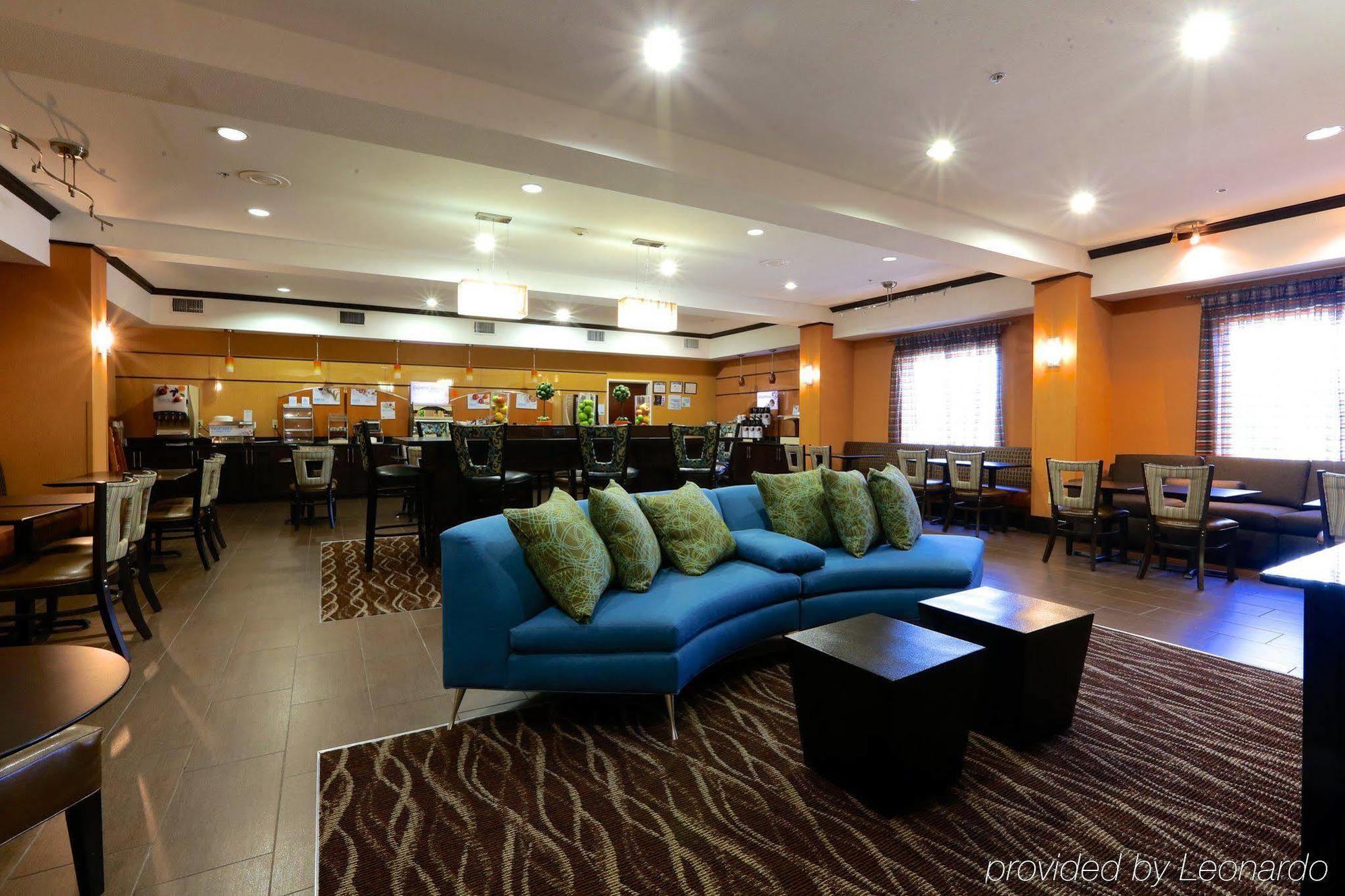 Holiday Inn Express Hotel & Suites Dallas West By Ihg Dış mekan fotoğraf