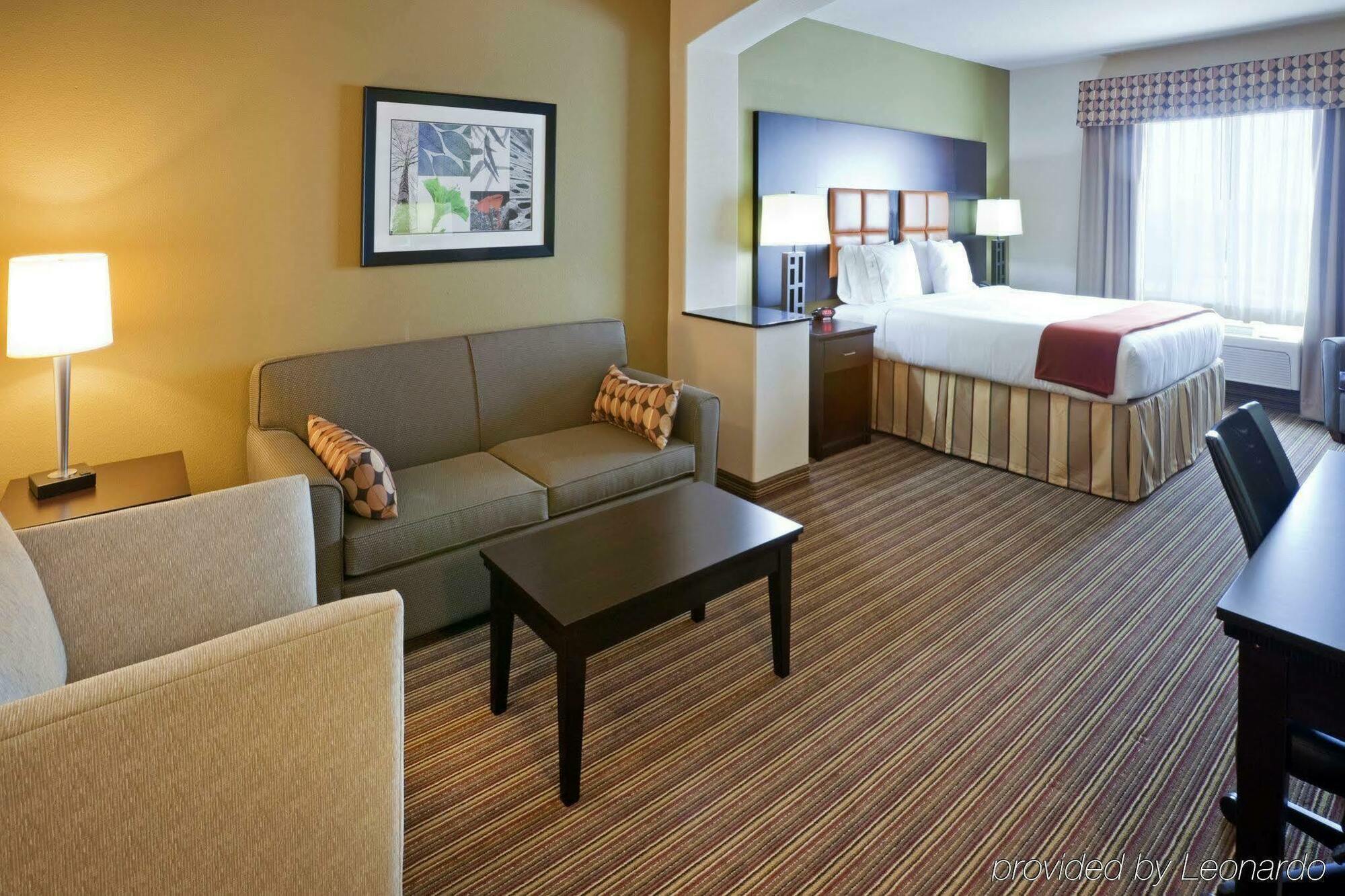 Holiday Inn Express Hotel & Suites Dallas West By Ihg Oda fotoğraf