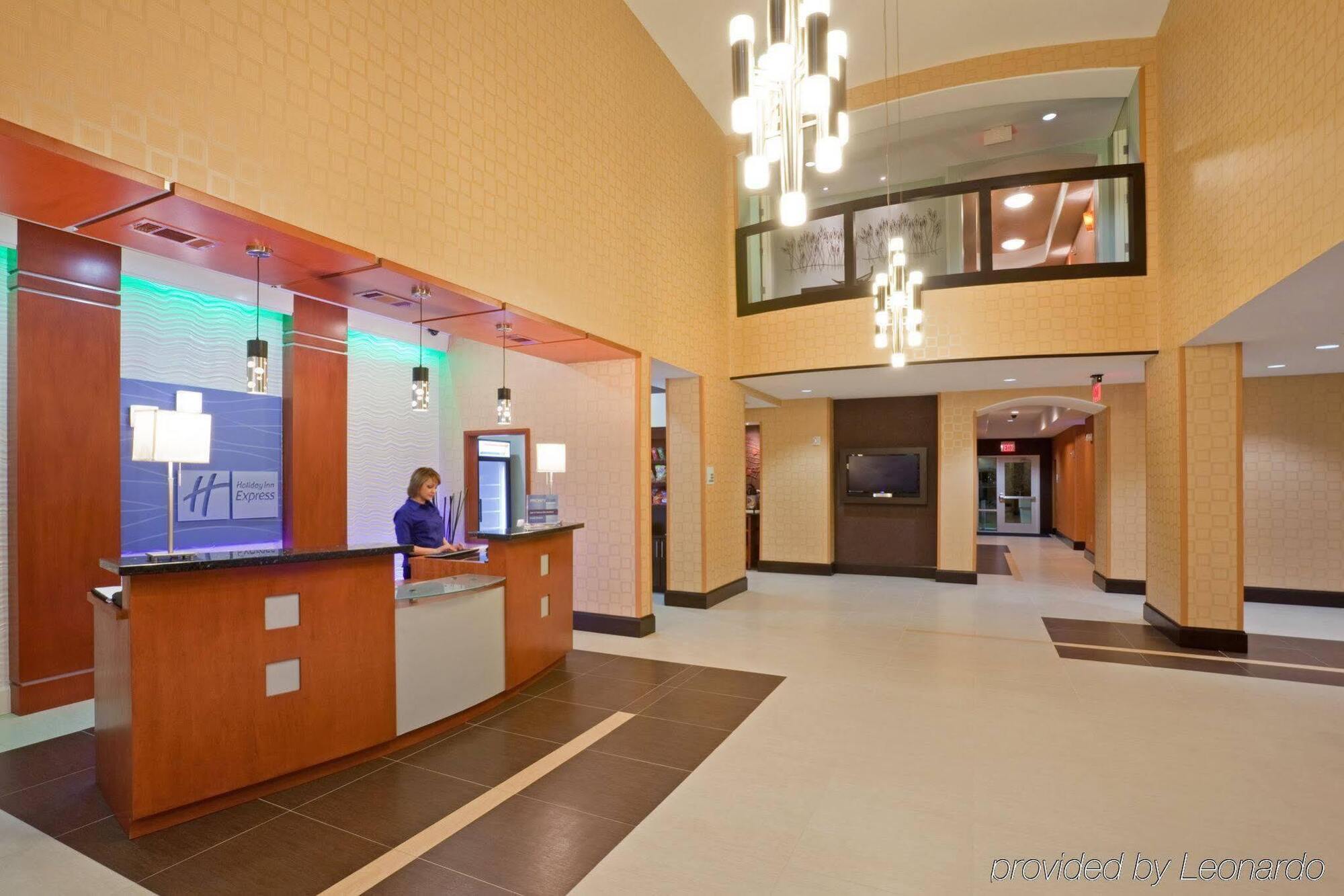 Holiday Inn Express Hotel & Suites Dallas West By Ihg Dış mekan fotoğraf
